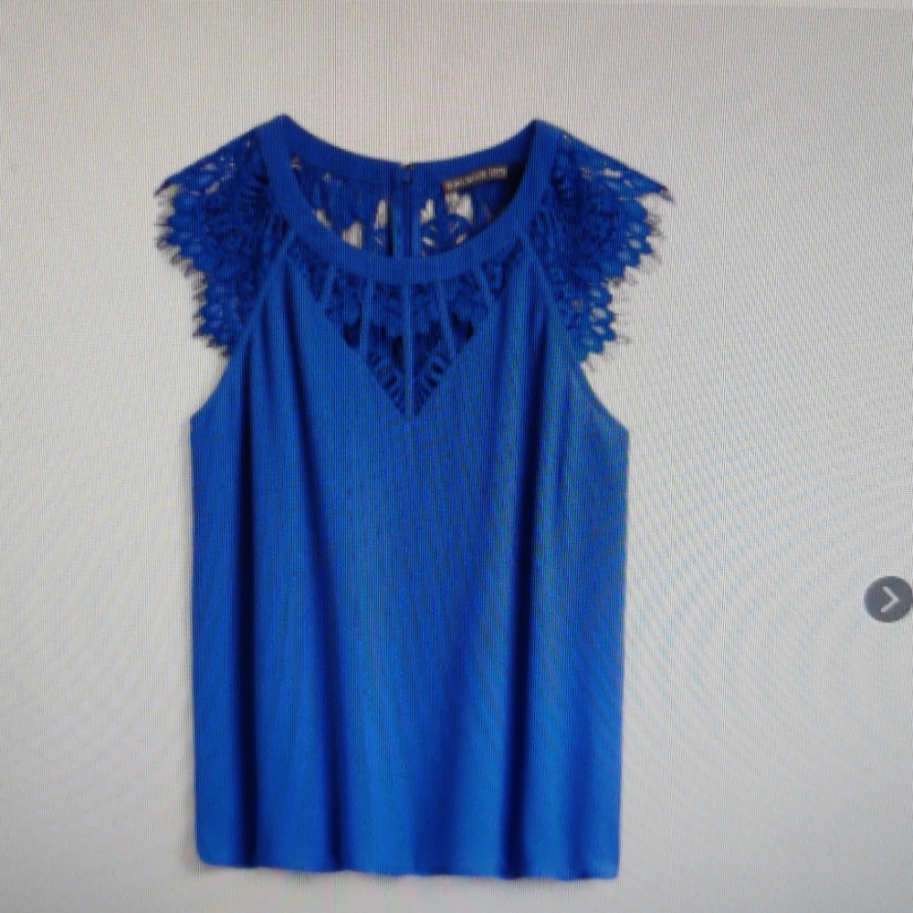 Jarred lace Detail Cap-sleeve Blouse